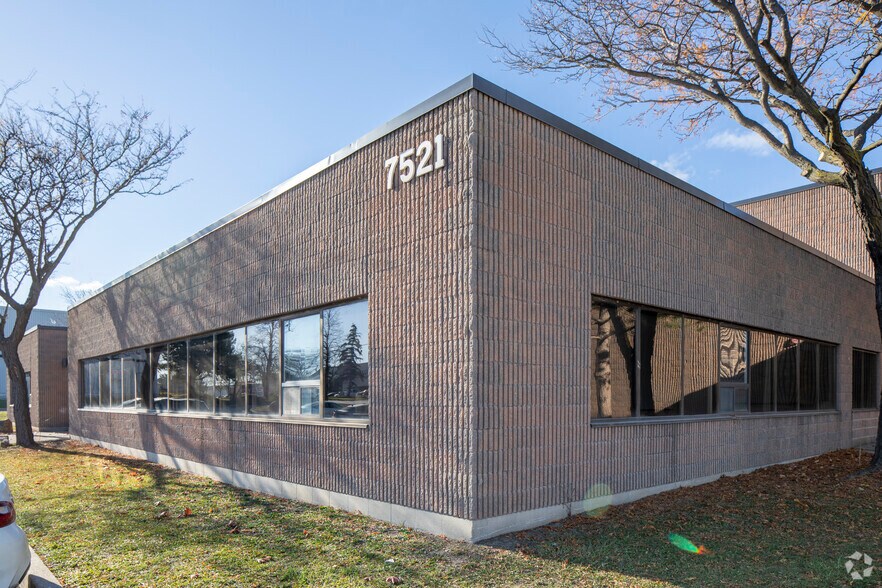More Photos Of 7521 Tranmere Dr, Mississauga Warehouse For Sale