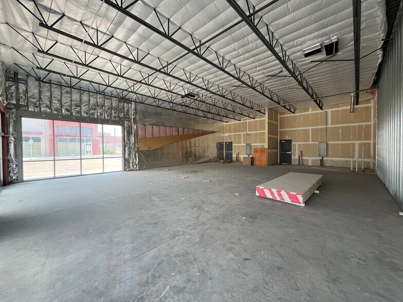 More Photos Of 5400 Central Ave SE, Albuquerque Unknown For Lease