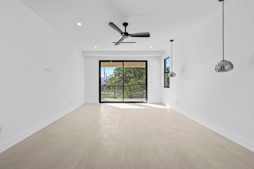 More Photos Of 1321 NE 13th Ave, Fort Lauderdale Multifamily For Sale