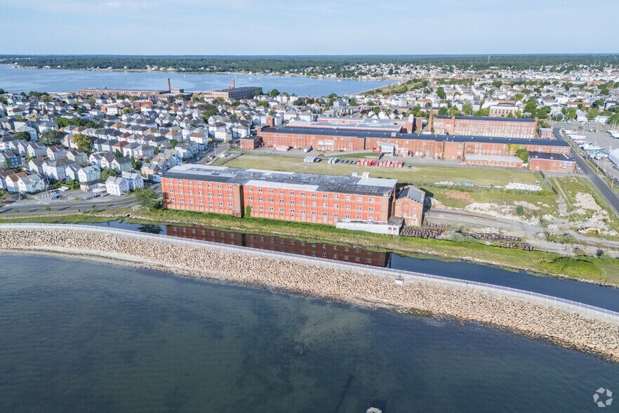 More Photos Of 11 Cove St, New Bedford Manufacturing For Sale