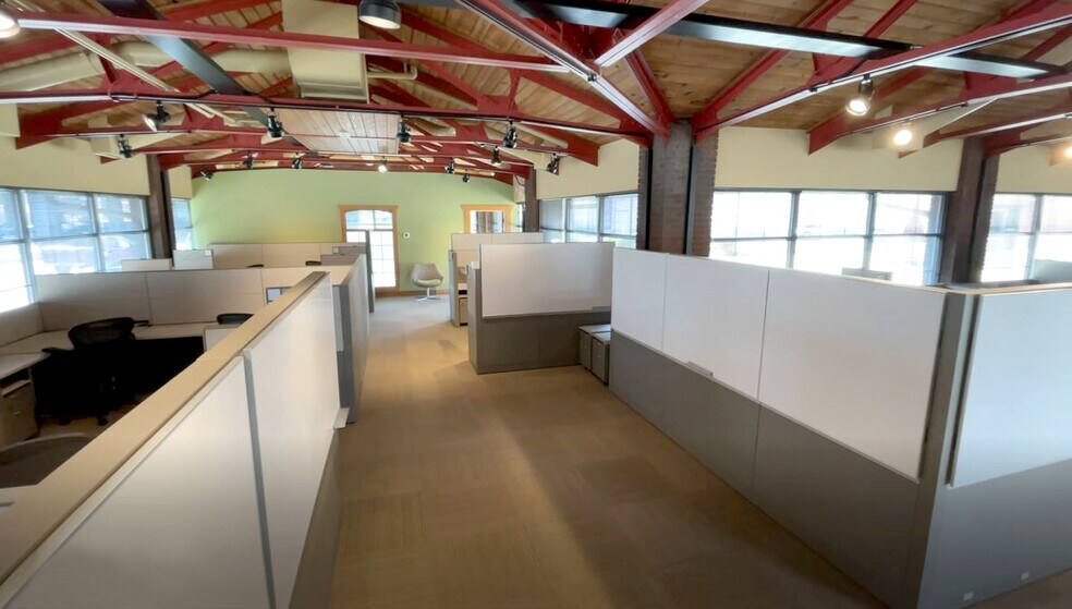 More Photos Of 40 N 1st Ave, Evansville Office For Sale