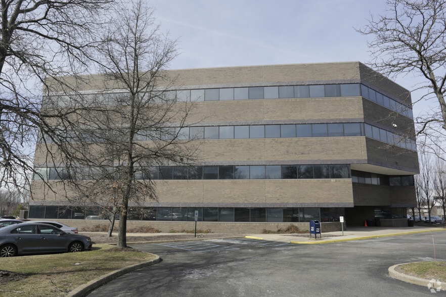 More Photos Of 3 Adp Blvd, Roseland Office Residential For Sale