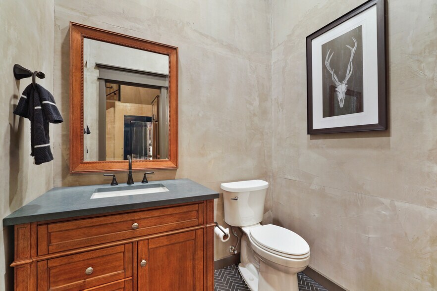 More Photos Of 1435 FM 1463 Rd, Katy Showroom For Sale