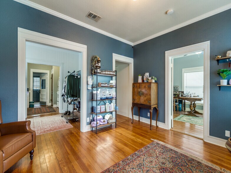 More Photos Of 118 N Plant Ave, Boerne Medical For Lease