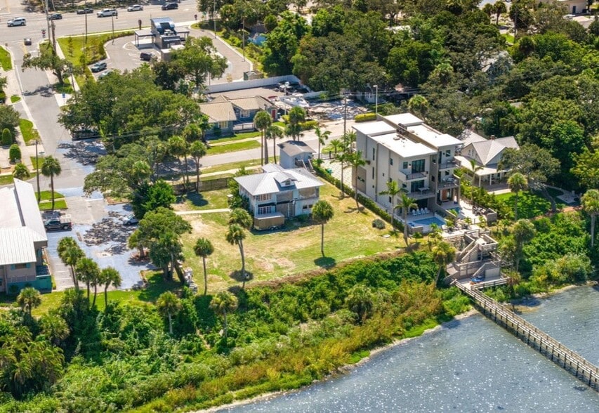 More Photos Of 1811 Riverview Dr, Melbourne Office Residential For Sale