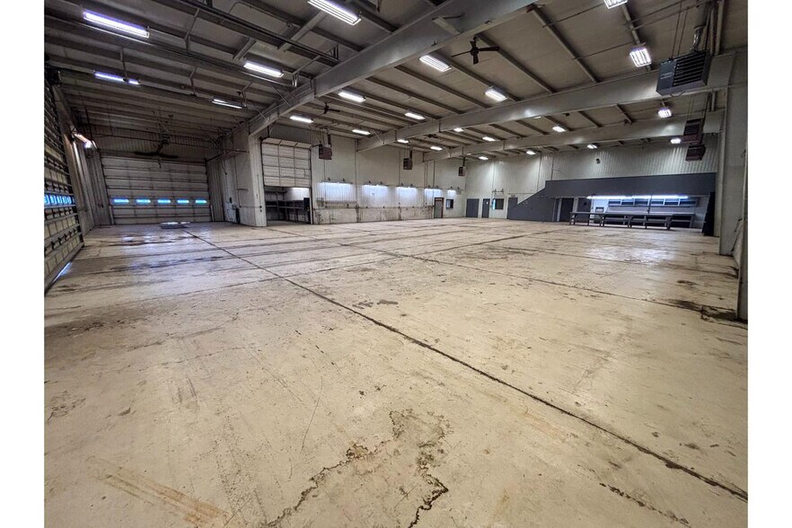 More Photos Of SE 241 SE 10 Ave, Great Bend Warehouse For Sale