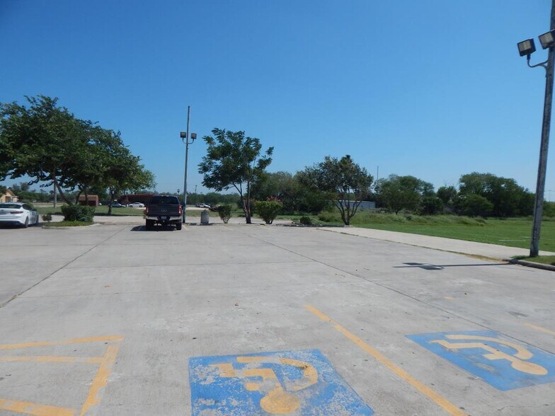 More Photos Of 3701 W Business 83, Harlingen Healthcare For Sale