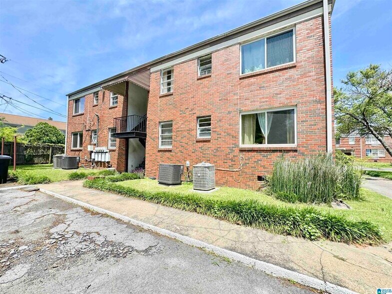 More Photos Of 115 Cotton Ave SW, Birmingham Apartments For Sale