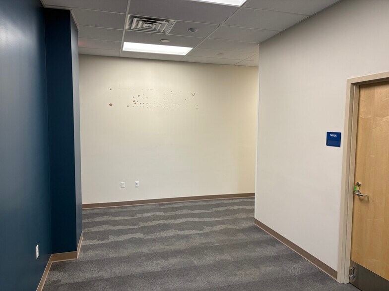 More Photos Of 5115 W Brinkley Rd, Kennewick Warehouse For Lease