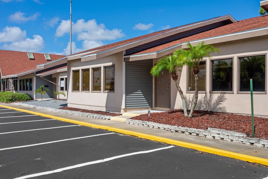 More Photos Of 12029 Majestic Blvd, Hudson Office For Lease