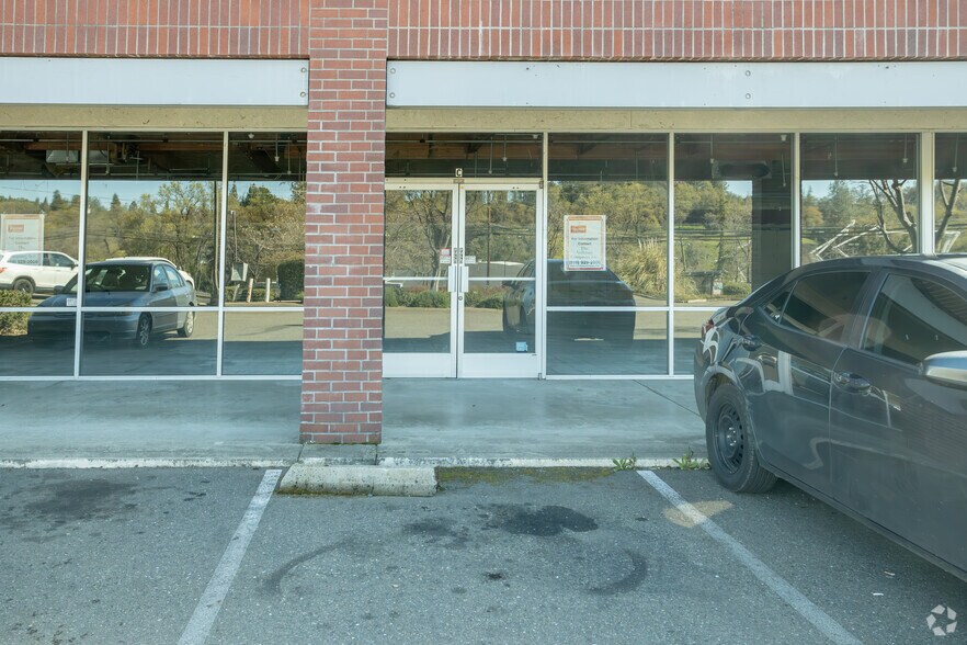 More Photos Of 384 Placerville Dr, Placerville Unknown For Lease