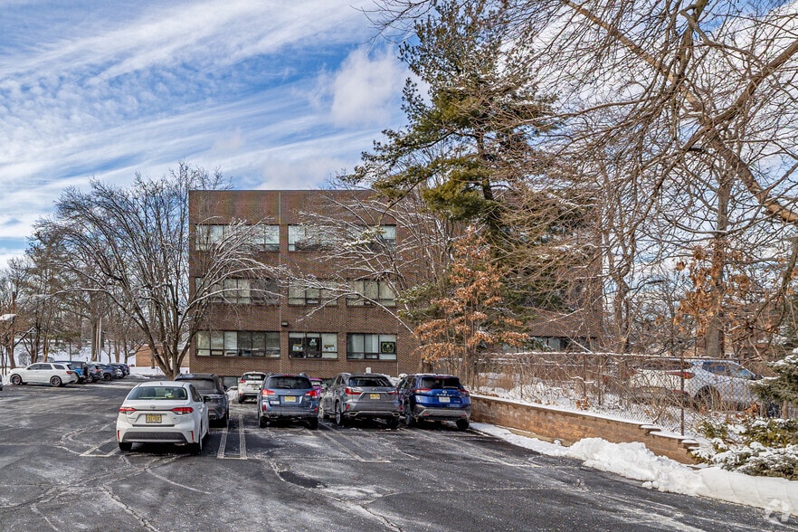More Photos Of 22 Madison Ave, Paramus Medical For Sale