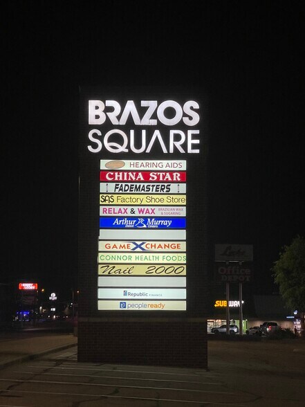 More Photos Of 1411 N Valley Mills Dr, Waco Unknown For Lease