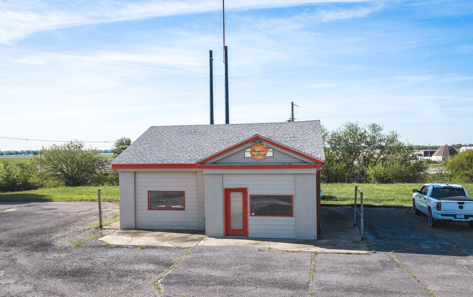 More Photos Of 9180 State Route 140, Hamel Restaurant For Sale