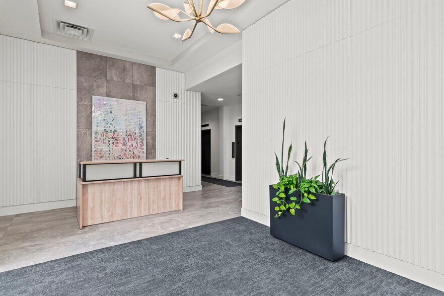 More Photos Of 205 S 5th St, Springfield Office For Lease