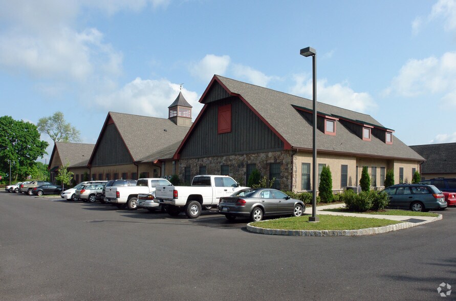 More Photos Of 1456 Ferry Rd, Doylestown Medical For Lease