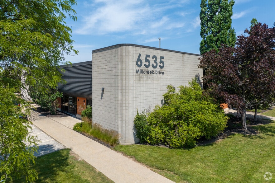 More Photos Of 6535 Millcreek Dr, Mississauga Flex For Lease