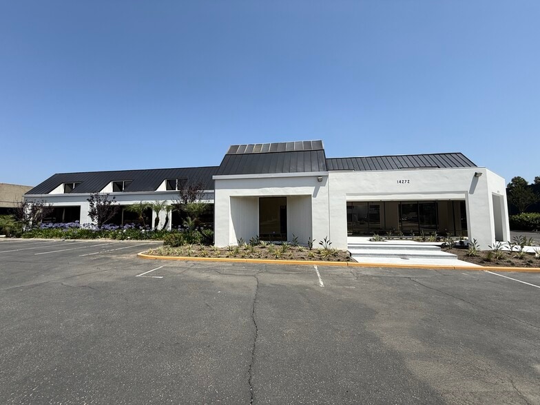 Primary Photo Of 14272 Chambers Rd, Tustin Warehouse For Lease