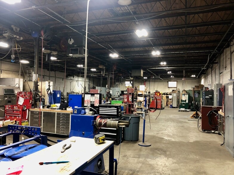 More Photos Of 127 W 28th St, Charlotte Warehouse For Lease