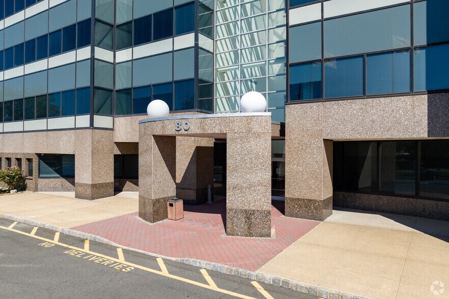 More Photos Of 80 Cottontail Ln, Somerset Office For Lease