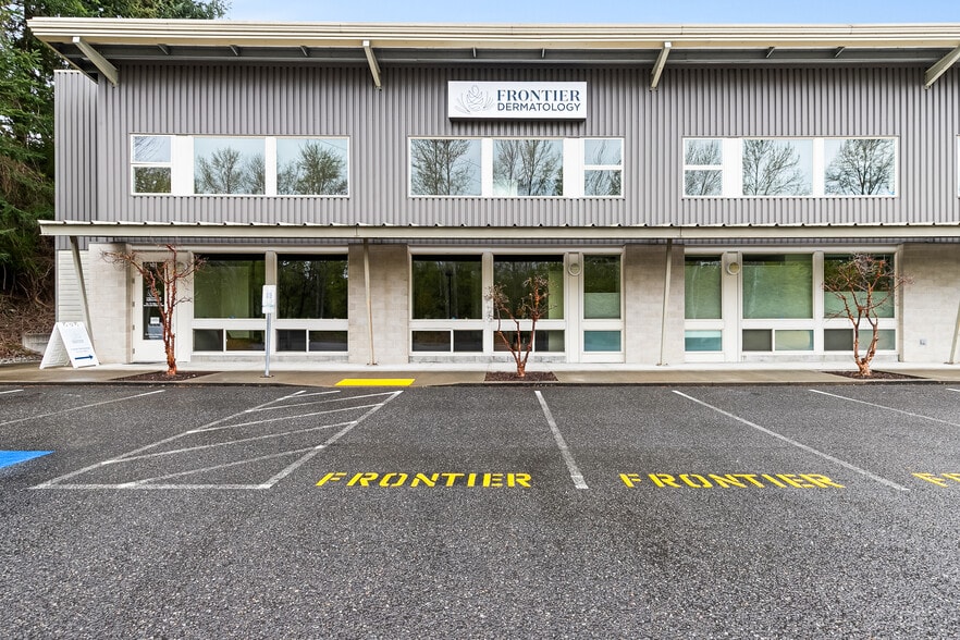 Primary Photo Of 905 Squalicum Way, Bellingham Flex For Sale