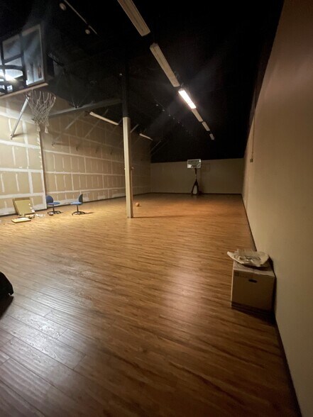 More Photos Of 18600 Lyndon B Johnson Fwy, Mesquite Storefront Retail Office For Sale