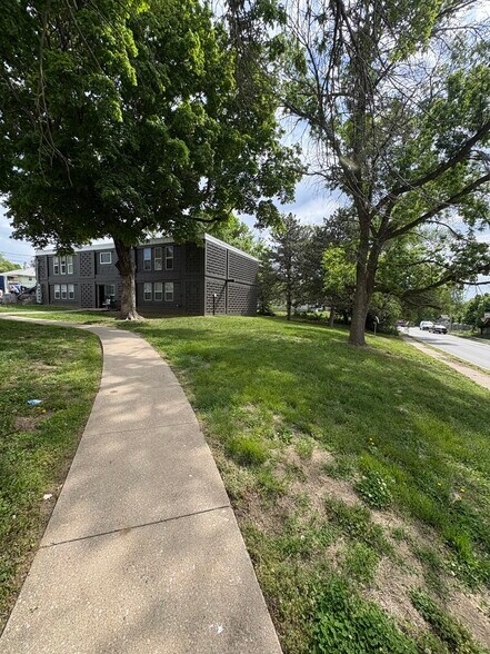More Photos Of 3344-3348 Larimore Ave, Omaha Apartments For Sale