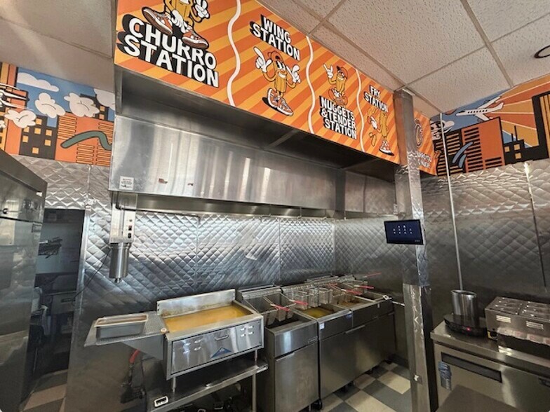 More Photos Of 7000 S Harlem Ave, Bridgeview Freestanding For Lease