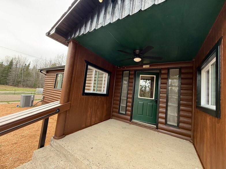 More Photos Of 1640 W US-2, Crystal Falls Restaurant For Sale