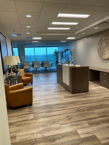 More Photos Of 1780 Hughes Landing Blvd, The Woodlands Office For Lease