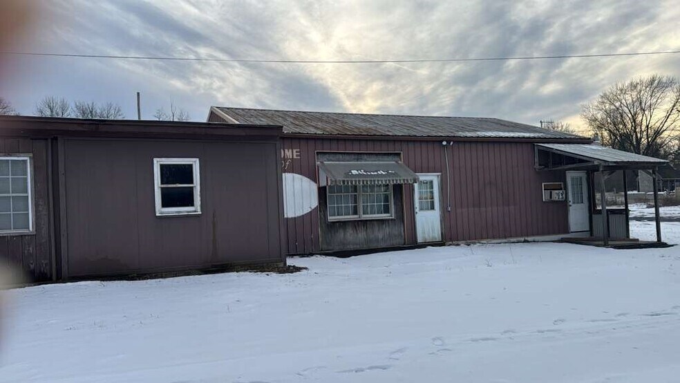 More Photos Of 2690 E Harrisburg Pike, Middletown Freestanding For Lease