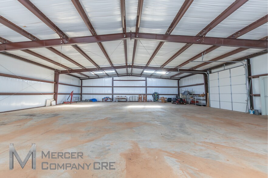 More Photos Of 3637 E Waterloo Rd, Edmond Industrial For Lease