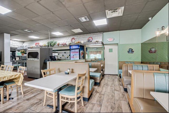 More Photos Of 1894 & 1900 Oak Tree Rd, Edison Restaurant For Sale