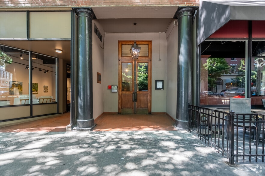 More Photos Of 1917-1921 1st Ave, Seattle Office For Lease