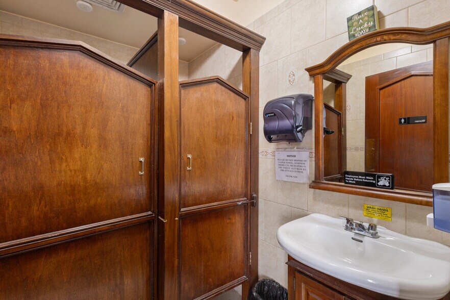 337 N Liberty Dr, Tomkins Cove, NY 10986 Restaurant For Sale