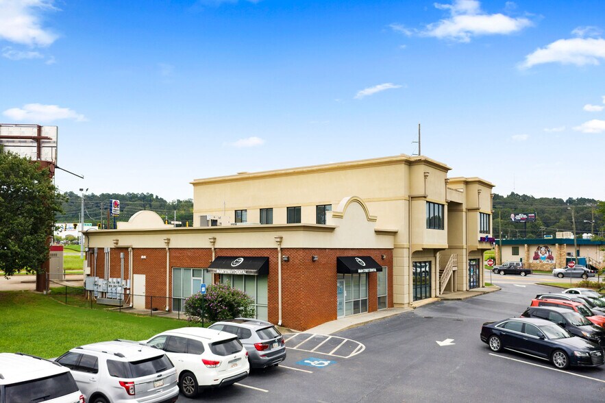 More Photos Of 328 E Main St, Cartersville Medical For Lease