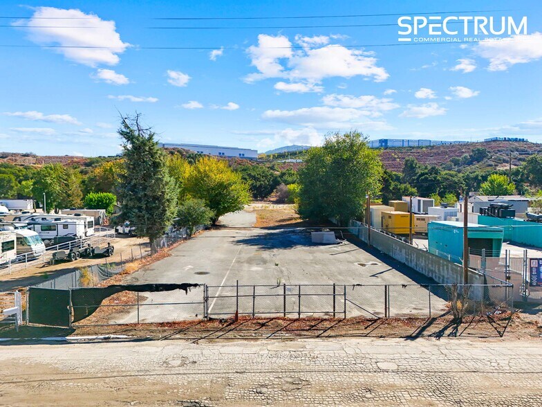 More Photos Of 23642 Pine St, Santa Clarita Land For Sale