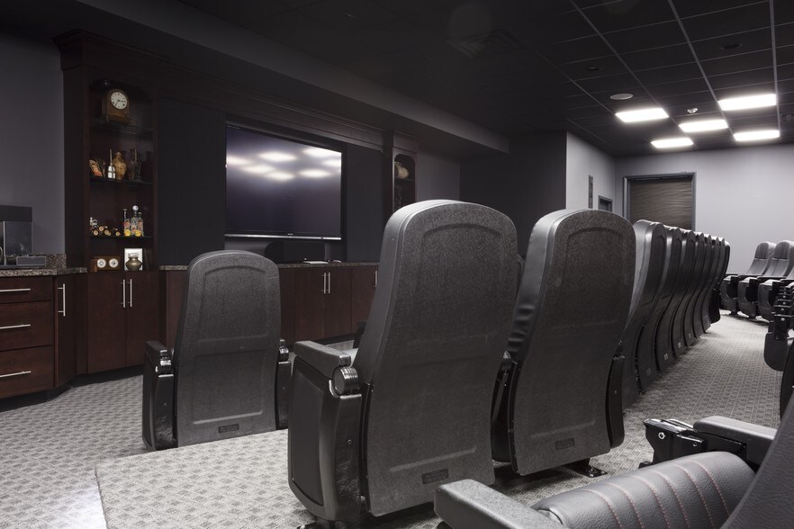 More Photos Of 216 Congers Rd, New City Office For Sale