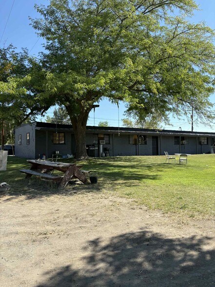 More Photos Of 616 Columbia Ave, Bridgeport Multifamily For Sale