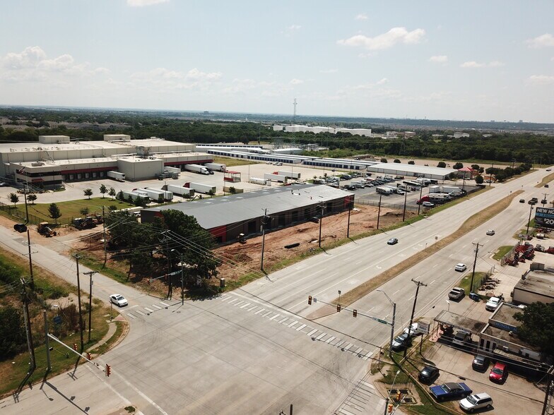 Primary Photo Of 12300 S Pipeline Rd, Euless Warehouse For Sale