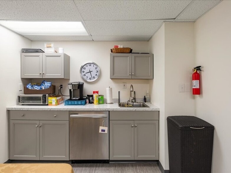 More Photos Of 44 Trapelo Rd, Belmont Office For Sale