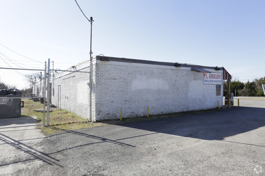 More Photos Of 3300 Shepherd Ln, Balch Springs Freestanding For Sale