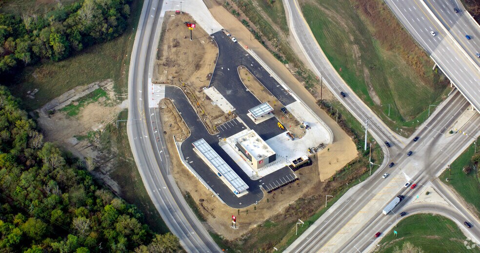 Primary Photo Of 1805 Jackson pike, Columbus General Retail For Sale