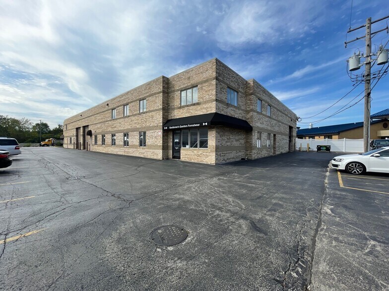 More Photos Of 1015 S Route 83, Elmhurst Light Distribution For Lease