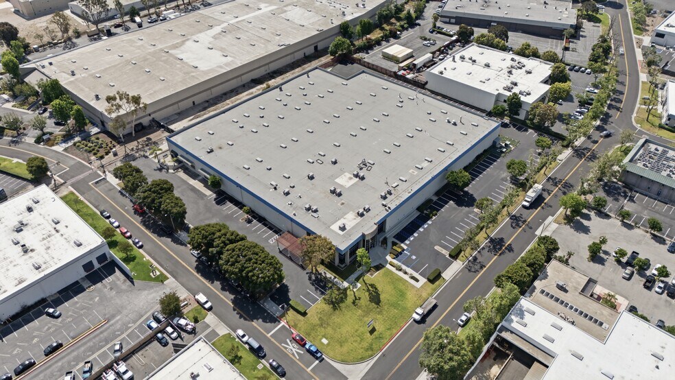 More Photos Of 11700 Monarch St, Garden Grove Warehouse For Sale