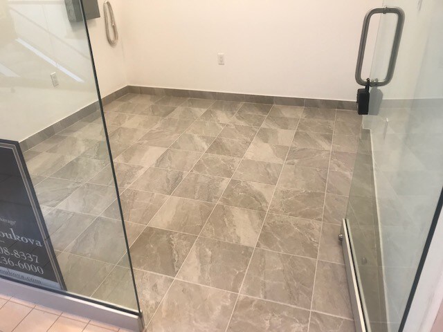 More Photos Of 7205-7215 Goreway Dr, Mississauga Storefront For Sale