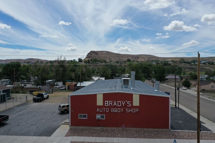 More Photos Of 101 S Center St, Green River General Retail For Sale