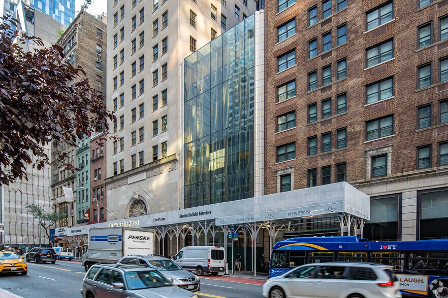 More Photos Of 111 W 57th St, New York Apartments For Lease