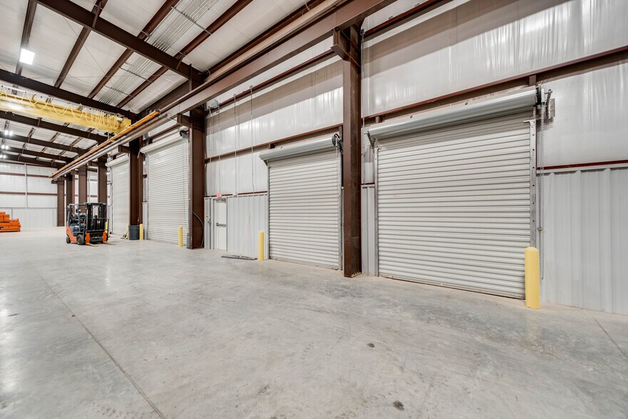 More Photos Of 13015 W I-20, Odessa Warehouse For Lease