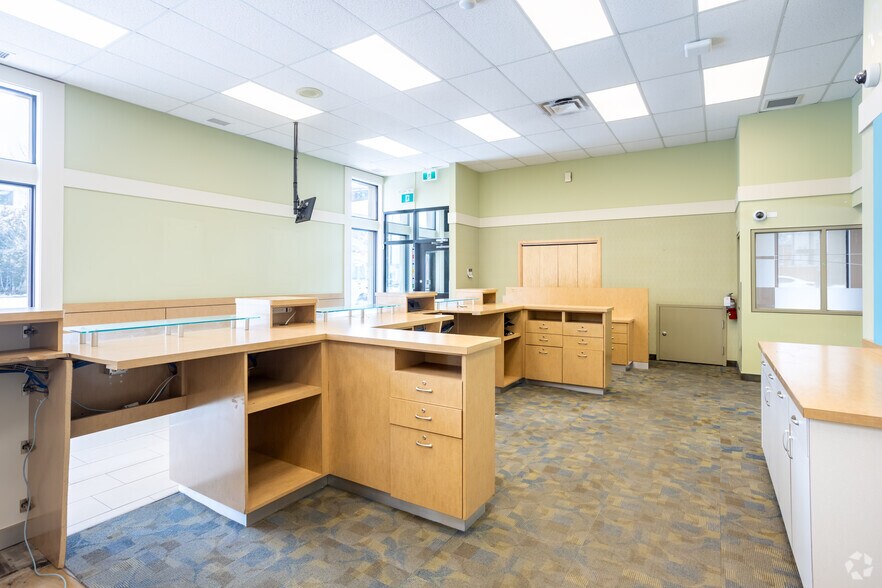 More Photos Of 10303 107th Ave NW, Edmonton Storefront For Lease